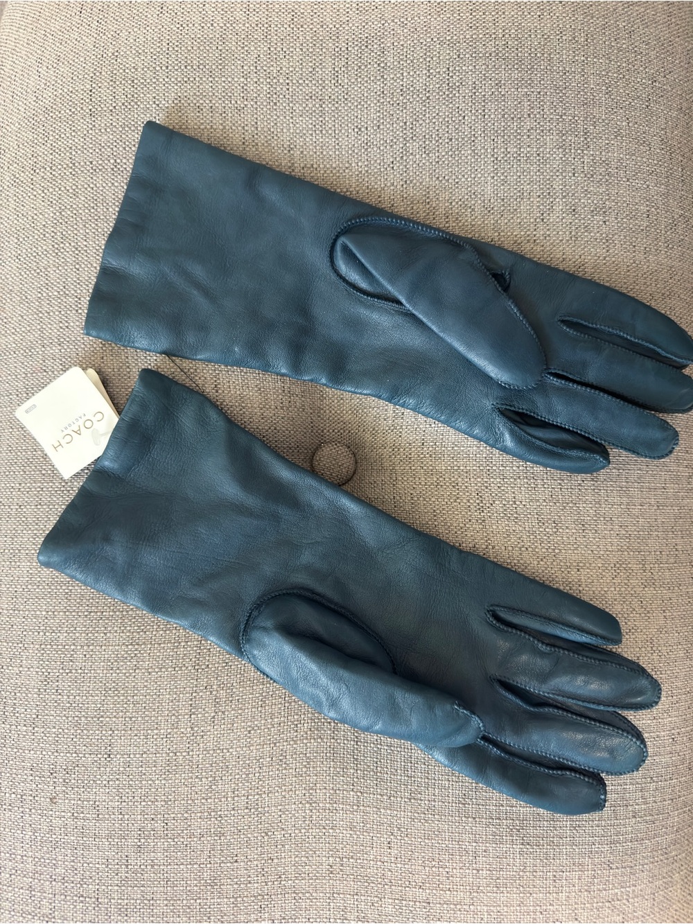 Coach Blue/Teal Leather Gloves with Cashmere lining. NWT Size 7 1/2